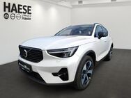 Volvo XC40, Plus Dark B4 EU6d digitales Sitze, Jahr 2023 - Wiesbaden Kastel