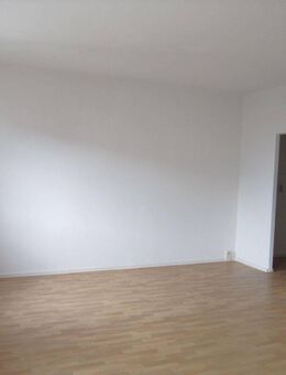 3-Raum-Wohnung mit Balkon - Crimmitschau