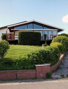 Einfamilienhaus mit ca. 348 m² Wohnfläche, Einliegerwohnung, Sauna und hellem Wintergarten - Ober-Ramstadt