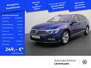 VW Passat Variant, R-Line, Jahr 2022 - Leverkusen