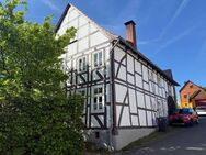 Ein Traum für Handwerker: Fachwerkhaus in Brakel-Istrup - Brakel