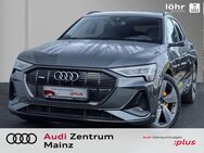 Audi e-tron, S line 55 quattro ° Optik schwarz, Jahr 2020 - Mainz