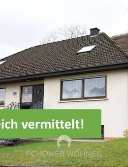 Wasserliesch: Einfamilienhaus mit Einliegerwohnung und großer Garage mit Hebebühne - Wasserliesch
