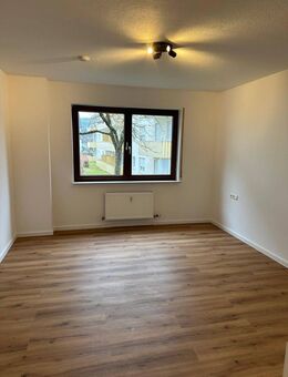 "Moderne 2-Zimmer-Wohnung – Stilvoll renoviert in Top-Zustand!" - Geislingen (Steige)