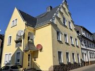 Modernisiertes und gepflegtes Dreifamilienhaus zu verkaufen - Lorch (Hessen)