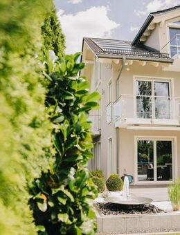 Luxuriöse DHH mit Wellnessbereich, Heimkino und Smart-Home in bester Siedlungslage - Aschheim