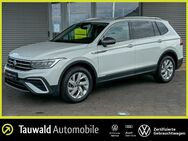 VW Tiguan, 1.5 TSI Allspace Life 7S 18, Jahr 2023 - Erlangen