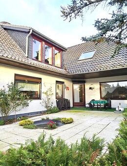 Anfragenstopp! 0 % Käuferprovision! Lage, Lage, Lage! Geräumiger Bungalow mit Ausbaureserve und Vollkeller! - Stuhr