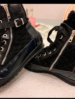 Schnürstiefeletten -Italien ( Candice Cooper) - Falkensee Zentrum