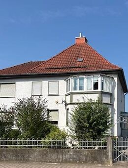 "Ein-/Zweifamilienwohnhaus", Garagen, schöner großer Garten - Wehretal