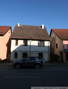 Freistehendes Einfamilienhaus mit Nebengebäude! - Römhild