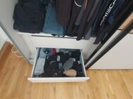 Moderner Kleiderschrank von XXXLutz – Hochwertige Qualität, stilvoll & neuwertig - Ostfildern