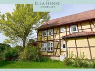 Gemütliches, schönes Fachwerkhaus mit 2 Wohnungen, Garten + 2 Garagen... - Wolfenbüttel