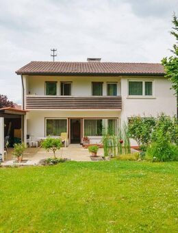 Großzügiges Einfamilienhaus mit großem Garten in ruhiger Ortsrandlage - Kusterdingen
