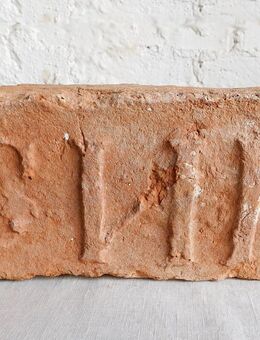 Stempel Mauer Ziegel Verzierung Inschriften Back Ziegel Stein Dekoration Feldbrand Reichsformat - Salzatal