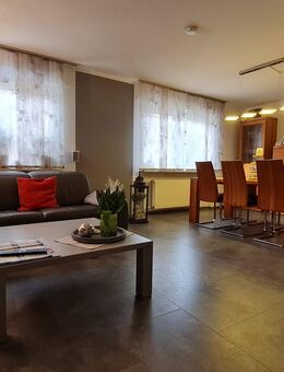 Helle und moderne 3-Zimmerwohnung mit großzügigem Balkon - Karlsruhe