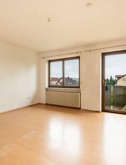 Provisionsfrei! Freistehende 4-Zimmer-Wohnung mit Westbalkon in Breitengüßbach, Bamberg - Breitengüßbach