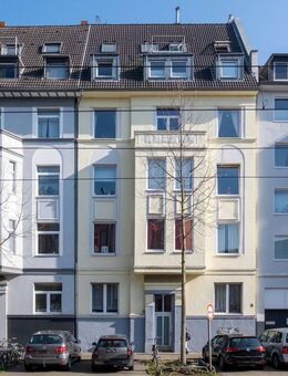Charmante Dachgeschosswohnung in Düsseldorf Bilk - Düsseldorf