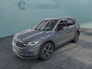 VW Tiguan, 2.0 TDI MOVE, Jahr 2024 - München