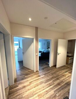 Leingarten - Neuwertige barrierearme 3,5 Zimmer-Wohnung perfekt für Senioren und Komfortliebhaber. - Leingarten