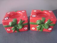 2 weihnachtliche Teelichthalter, rot, Keramik - Neuss