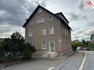 Charmantes Mehrfamilienhaus mit großem Potenzial & guter Sanierungsbasis in Neukirchen bei Chemnitz - Neukirchen (Erzgebirge)