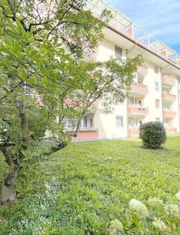 Sehr ruhig - im Rückgebäude - gelegene 2 Zi.-Whg. mit Süd-Balkon nähe Luitpoldpark in Schwabing - München