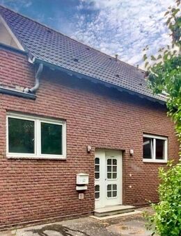 VIEL PLATZ IN IHREM NEUEN ZUHAUSE IN WORRINGEN - Köln