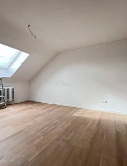 * Sofort einziehen * Kernsanierte u. helle 2 Zi.- Wohnung inkl. EBK in der Nähe von Heilbronn * - Lauffen (Neckar)