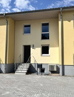 LETZTE CHANCE | REIHENMITTELHAUS mit Garten| NEUBAU im Erstbezug zur sofortigen Anmietung in Schönow - Bernau (Berlin)