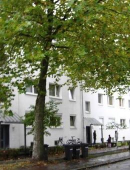 frisch sanierte 2,5-Zimmer-Wohnung mit Balkon - Bremen