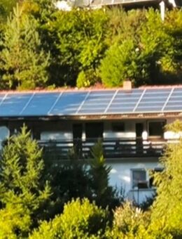 Einfamilienhaus mit Photovoltaik, Wärmepumpe & Traumlage in Triberg - 369.000 € VB - Triberg (Schwarzwald)