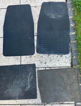 4 Automatten + Gr. 41: Gummistiefel, schwarz + Küchen-Schürze zum fertig nähen, rosa + Glas-Gefäße für Kosmetik - München