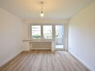 Ruhige Lage! Renovierte 2-Zi-EG-Whg mit Balkon in DU-Röttgersbach - Duisburg