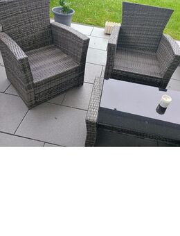 2 Sessel und ein kleiner Tisch zu verkaufen - Hemer