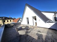 Besondere 2-Z.-DG-Whg. mit riesiger Dachterrasse und Schloßblick in exklusiver Innenstadtlage, Aufzug opt. - Sigmaringen