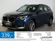 BMW X1, xDr 20d Komfortzugang, Jahr 2023 - Paderborn