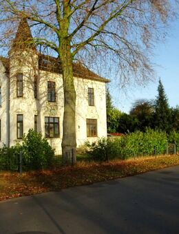 ***Europa-Makler*** Unikat, Freistehende große Stadtvilla gelegen in zentraler Lage in Schüttorf - Schüttorf