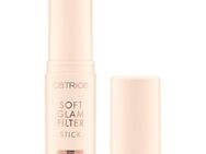 Catrice Primer Soft Glam Filter Stick, 3-tlg., Cremige Textur, leichte Deckkraft für natürlichen Glow, pflegend.