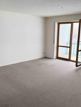 3-Raum Erdgeschosswohnung mit Balkon und Stellplatz im Herzog-Georg-Ring! - Annaberg-Buchholz