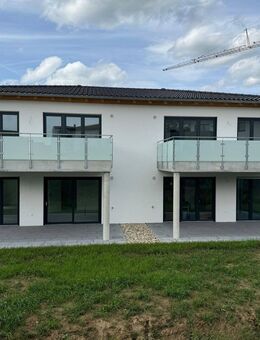 !!!Gelegenheit: 3-Zimmer-Wohnung mit 82m², 30m² Keller/Hobbyraum und Garage!!! - Bad Kötzting