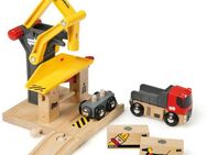 BRIO® Spielzeug-Eisenbahn BRIO® WORLD, Frachtverladestation, für Spielzeugeisenbahn, FSC® - schützt Wald - weltweit
