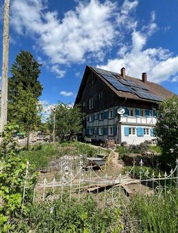 Wunderschöne Bauernhaushälfte mit über 8.000 qm Grundstück - Argenbühl
