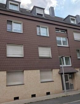 Attraktive, helle Dachgeschosswohnung in Oberhausen - Alstaden - Oberhausen