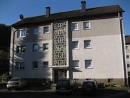 AB 01. SEPTEMBER MIT TAPETEN UND BÖDEN /3 ZIMMER MIT BALKON SEHR GEPFLEGT - Lüdenscheid