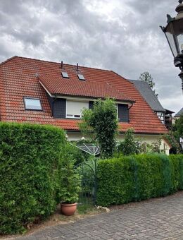 vermietetes Einfamilienhaus mit 2 Garagen - Flöha