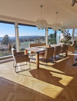 Große Villa mit Pool, Panoramablick und optionaler Einliegerwohnung - 30 Min. v. Frankfurt - Glashütten (Hessen)