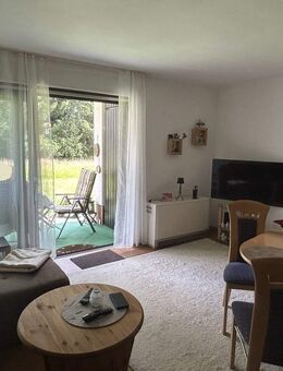Ruhiges Wohnen in Natur & Wald: 1-Zi-Appartment einer Ferienanlage mit EBK, Lounge & Stellplatz - Immenreuth