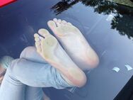 Möchte gerne einer Frau in mein Auto die Füße liebkosen und massieren - Leverkusen