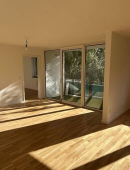 Attraktive 2-Zimmer-Wohnung im Vorderen Westen, frisch renoviert, lichtdurchflutet und mit Balkon, Provisionsfrei - Kassel